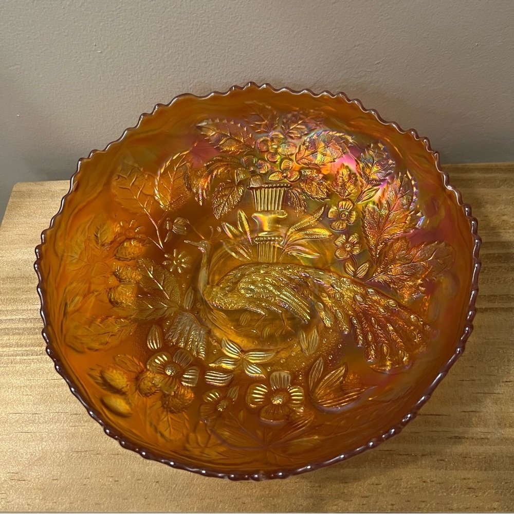 Vintage Fenton Marigold Peacock and Urn Carnival Glass Bowl 8”